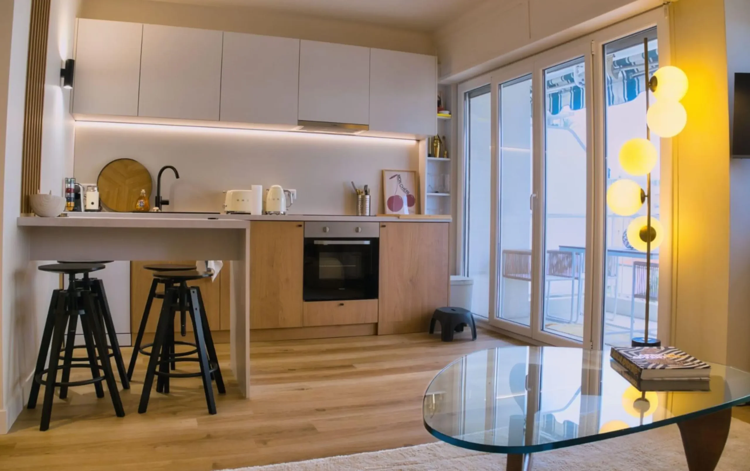 Interior design kitchen area Zurich by Upscale Ventures