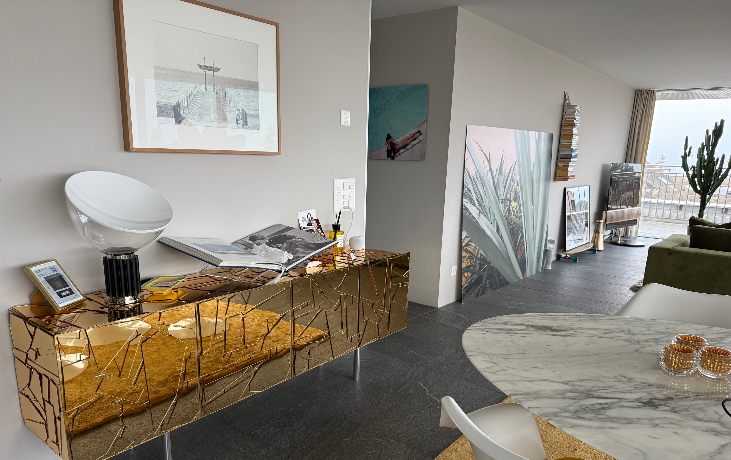 Interior design living area in Zurich by Upscale Ventures